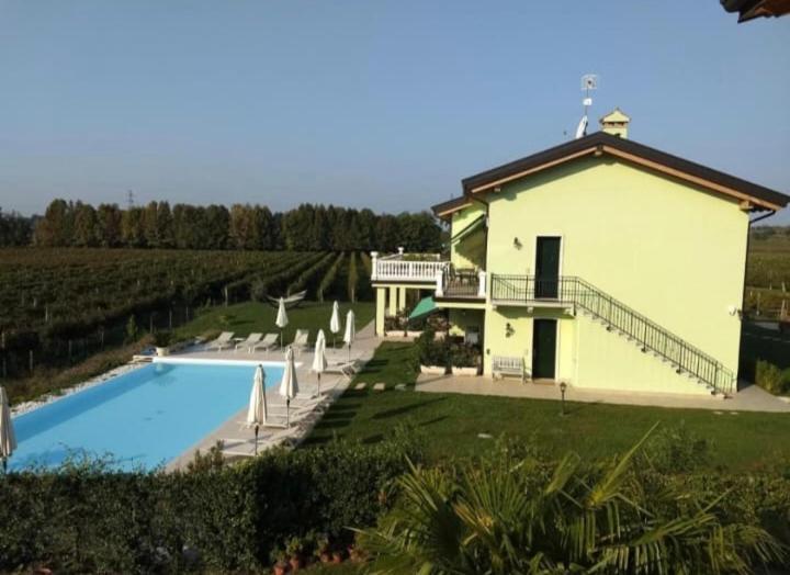 Ca Donzella Bed & Breakfast